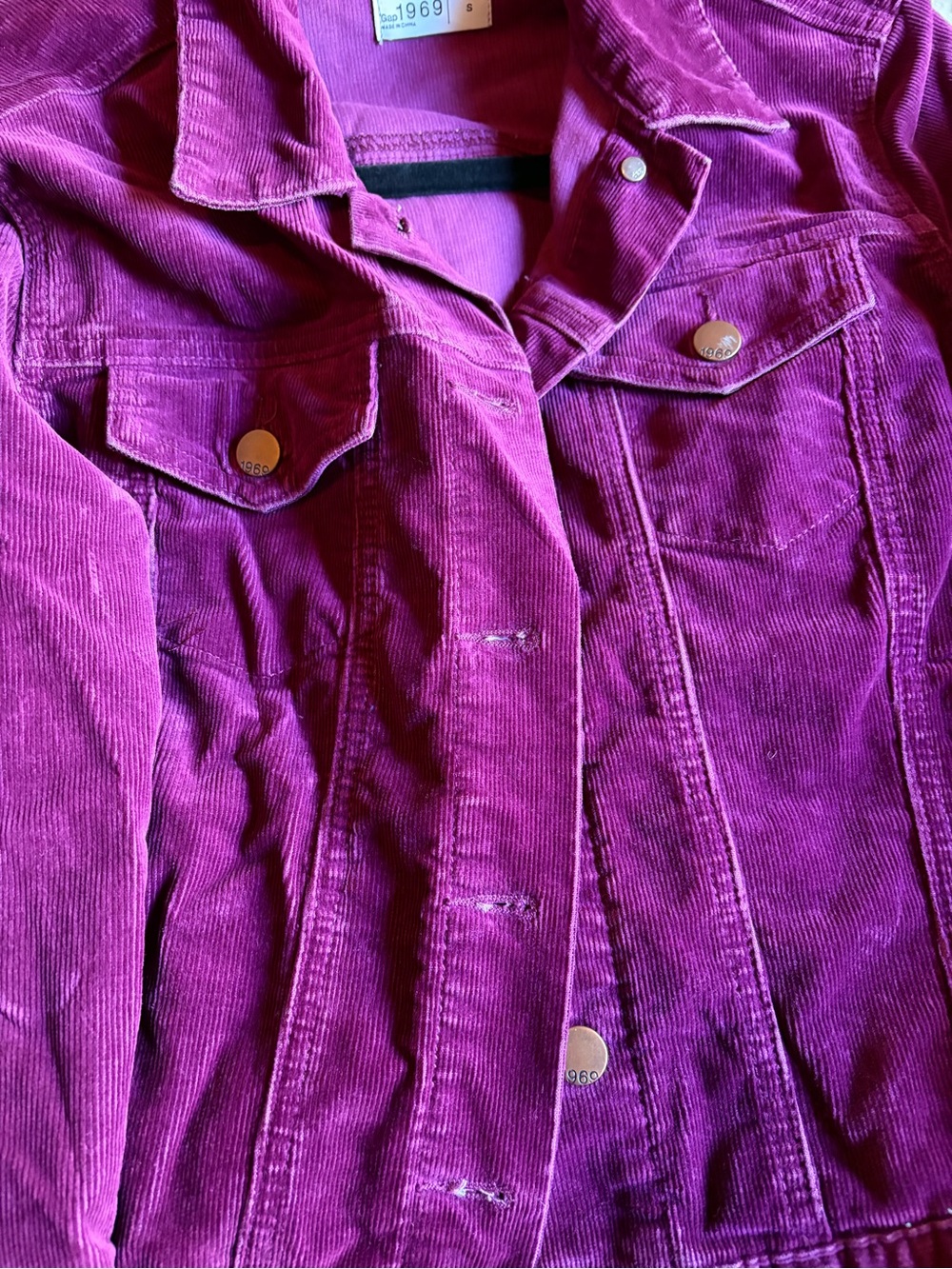 GAP Corduroy Jacket in Deep Berry - Picture 2 of 3